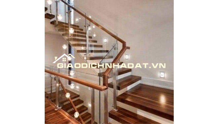 Cho thuê nhà mới, hai lối đi, Xã Đàn, thang máy; vỉa hè 111m2* 5T- 46 Tr